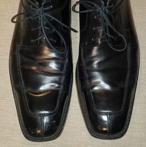 Kenneth Cole shoes